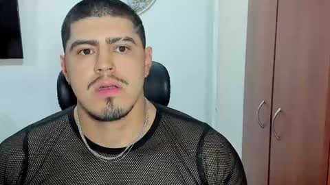 Snapshot of baltazardupont chatting on 10-27-25, 10:52 Andres - online show from 10-27-25, 10:52