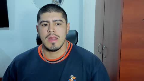 Snapshot of baltazardupont chatting on 11-11-25, 10:48 Andres - online show from 11-11-25, 10:48