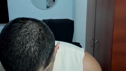 Snapshot of baltazardupont chatting on 11-20-25, 11:32 Andres - online show from 11-20-25, 11:32