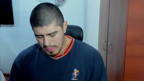 Snapshot of baltazardupont chatting on 12-03-25, 12:14 Andres - online show from 12-03-25, 12:14