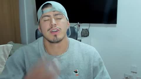 Andres -  online show from 03-12-26, 10:54