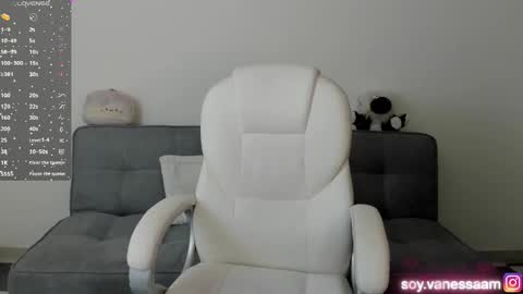 Vanessa online show from 02-28-25, 08:28