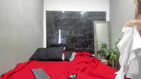 bambi 0 online show from 03-02-25, 07:32