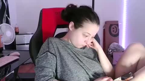 bambiboo8113 online show from 02-25-25, 04:53