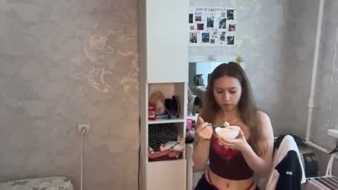 Snapshot of bambiculnane chatting on 07-28-26, 05:03 Lola online show from 07-28-26, 05:03