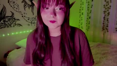 Snapshot of bambimayy chatting on 01-08-26, 04:53 May 3 online show from 01-08-26, 04:53