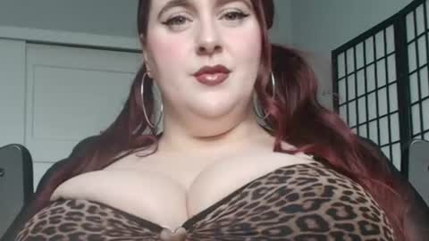 Snapshot of bambixxlynn chatting on 07-22-26, 11:07 bambixxlynn online show from 07-22-26, 11:07