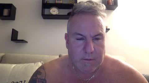 banana5289 online show from 01-07-25, 02:10