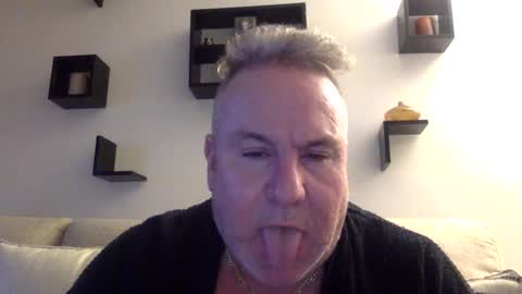 banana5289 online show from 01-09-25, 12:57