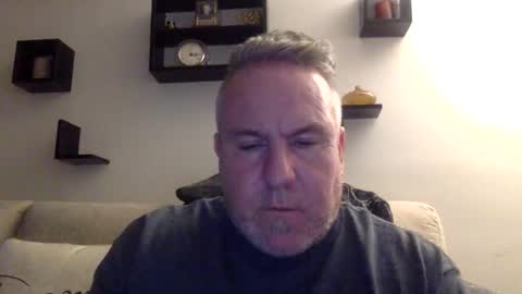 banana5289 online show from 01-17-25, 08:11