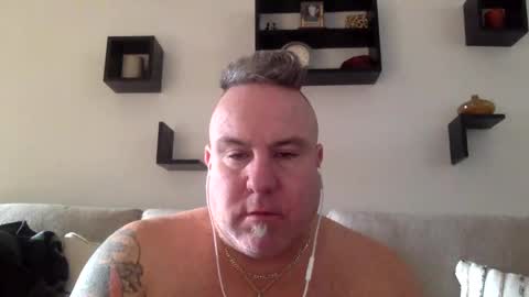 banana5289 online show from 02-22-25, 01:46