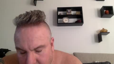 banana5289 online show from 02-28-25, 08:18