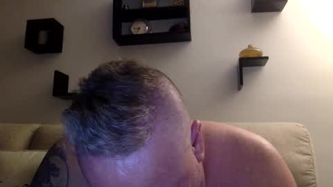 banana5289 online show from 04-18-26, 01:53