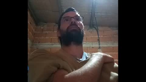 Ezequiel online show from 10-15-25, 02:11