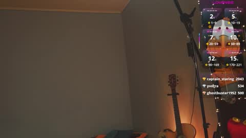 Ellen and  online show from 10-22-25, 08:19