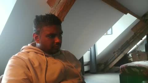 Snapshot of bandusrilanka200 chatting on 10-07-25, 12:02 bandusrilanka200 online show from 10-07-25, 12:02