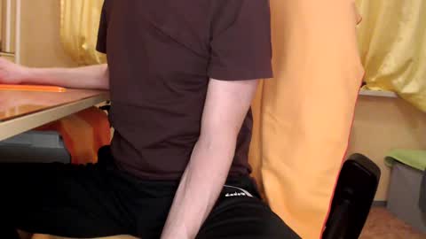 Snapshot of banschie chatting on 03-08-25, 07:31 online show from 03-08-25, 07:31