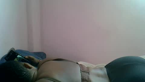 Snapshot of bantubaby chatting on 10-13-25, 09:31 bantubaby online show from 10-13-25, 09:31