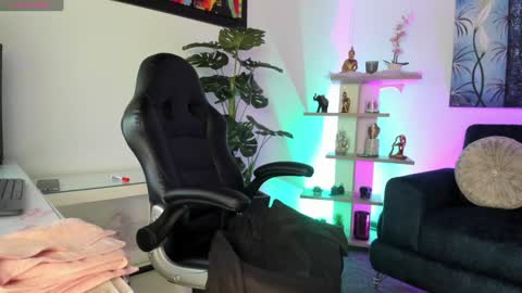 Snapshot of baphy_baby chatting on 02-05-25, 01:15 Gabi online show from 02-05-25, 01:15