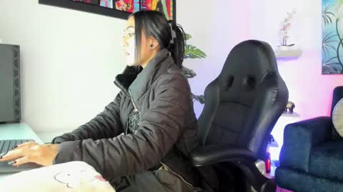 Snapshot of baphy_baby chatting on 03-08-25, 02:51 Gabi online show from 03-08-25, 02:51