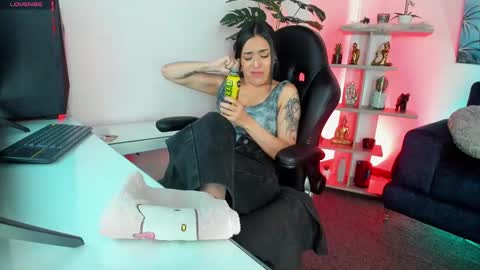 Snapshot of baphy_baby chatting on 09-10-25, 07:47 Gabi online show from 09-10-25, 07:47