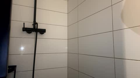 charliejones online show from 10-29-25, 06:42