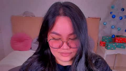 Barbie Kim online show from 12-22-24, 01:55