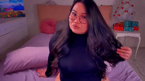 Barbie Kim online show from 01-18-25, 04:04