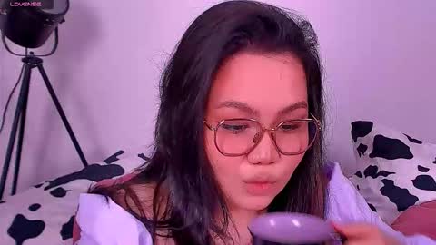 Barbie Kim online show from 10-12-25, 06:18