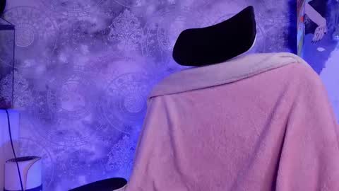 barbara_dennis online show from 10-29-25, 04:09