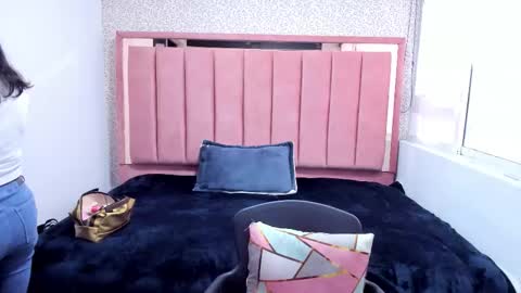 B A R B A R A online show from 11-28-25, 11:57