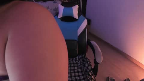 Snapshot of barbara_honey chatting on 01-17-25, 12:42 Barbara online show from 01-17-25, 12:42
