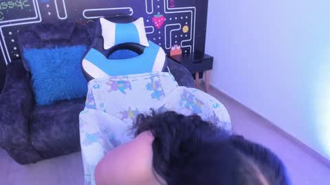 Snapshot of barbara_honey chatting on 01-28-25, 12:43 Barbara online show from 01-28-25, 12:43