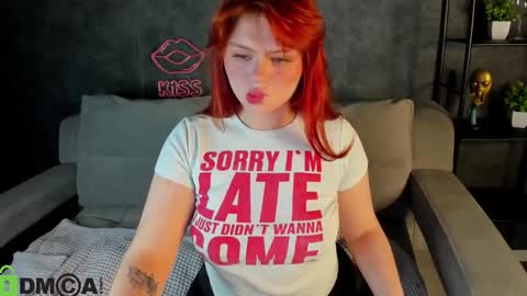 Snapshot of barbara_mitchel chatting on 10-12-25, 01:15 barbara_mitchel online show from 10-12-25, 01:15