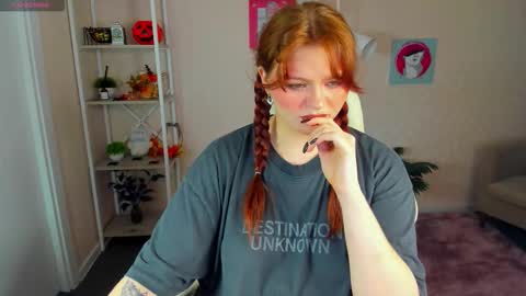 Snapshot of barbara_mitchel chatting on 11-29-25, 09:23 barbara_mitchel online show from 11-29-25, 09:23