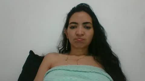 Snapshot of barbara_sex1 chatting on 05-18-26, 04:18 Barbara online show from 05-18-26, 04:18