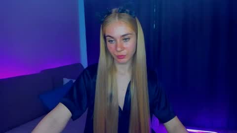 BarbaraChic online show from 07-16-26, 02:23