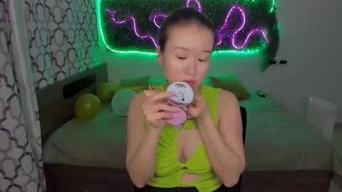 Snapshot of barbaramiles chatting on 12-07-24, 10:56 Barbara online show from 12-07-24, 10:56