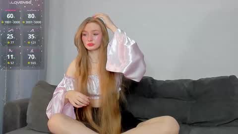 Snapshot of barbbiiedoll chatting on 02-28-26, 08:10 Kendall online show from 02-28-26, 08:10