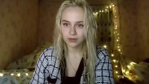 barbie___girl online show from 12-13-25, 07:53