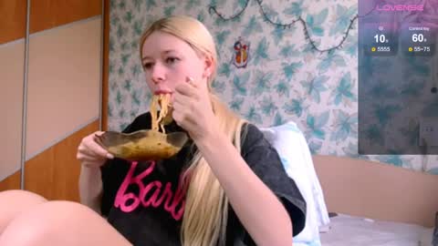 Barbie online show from 04-08-26, 11:54