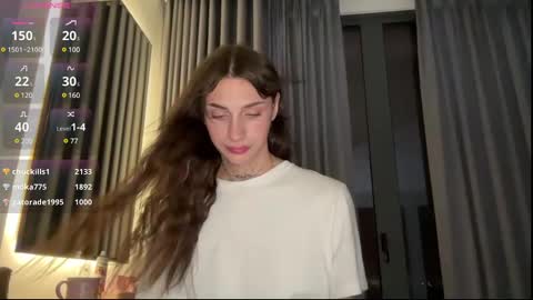 Snapshot of barbie_bi chatting on 12-03-24, 03:33 My name is Molly. Please say hello I like talking to you. If you have any wishes or obscene desires please use the tip menu online show from 12-03-24, 03:33