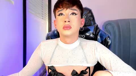          I work from home this is my room 3 online show from 02-17-26, 06:32