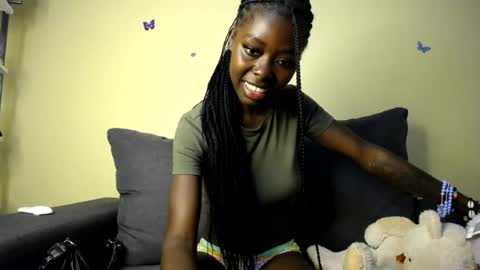 barbie_charm2 online show from 07-11-26, 11:13