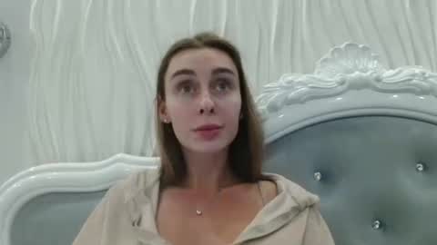 Snapshot of barbie_giirls_ chatting on 04-13-26, 06:46 Kate online show from 04-13-26, 06:46