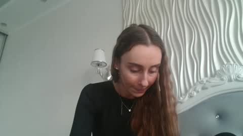 Snapshot of barbie_giirls_ chatting on 04-25-26, 03:53 Kate online show from 04-25-26, 03:53