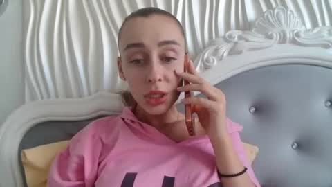 Snapshot of barbie_giirls_ chatting on 05-24-26, 11:04 Kate online show from 05-24-26, 11:04