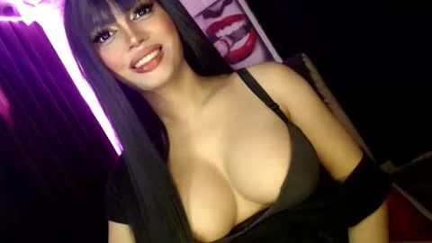 Snapshot of barbie_ivana chatting on 12-02-25, 01:22 barbei online show from 12-02-25, 01:22