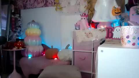 ely ink online show from 09-28-25, 02:11