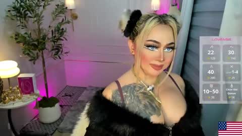 Miss Alexa Fields  online show from 10-20-25, 09:26